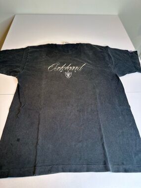 Black Short-Sleeve Graphic T-Shirt - Oakland Raiders Style